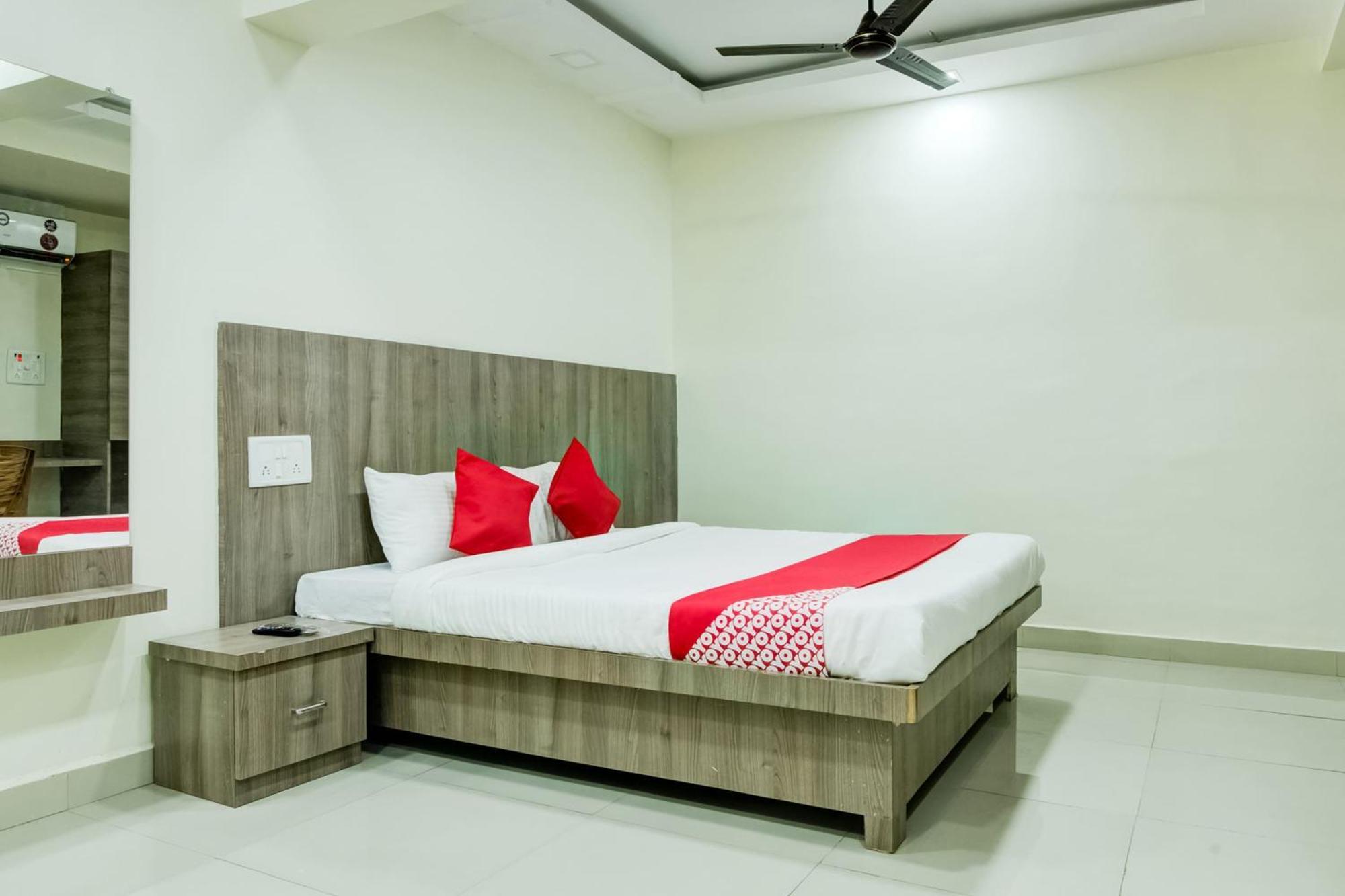 Hotel O Kunal Palace Navi Mumbai Luaran gambar