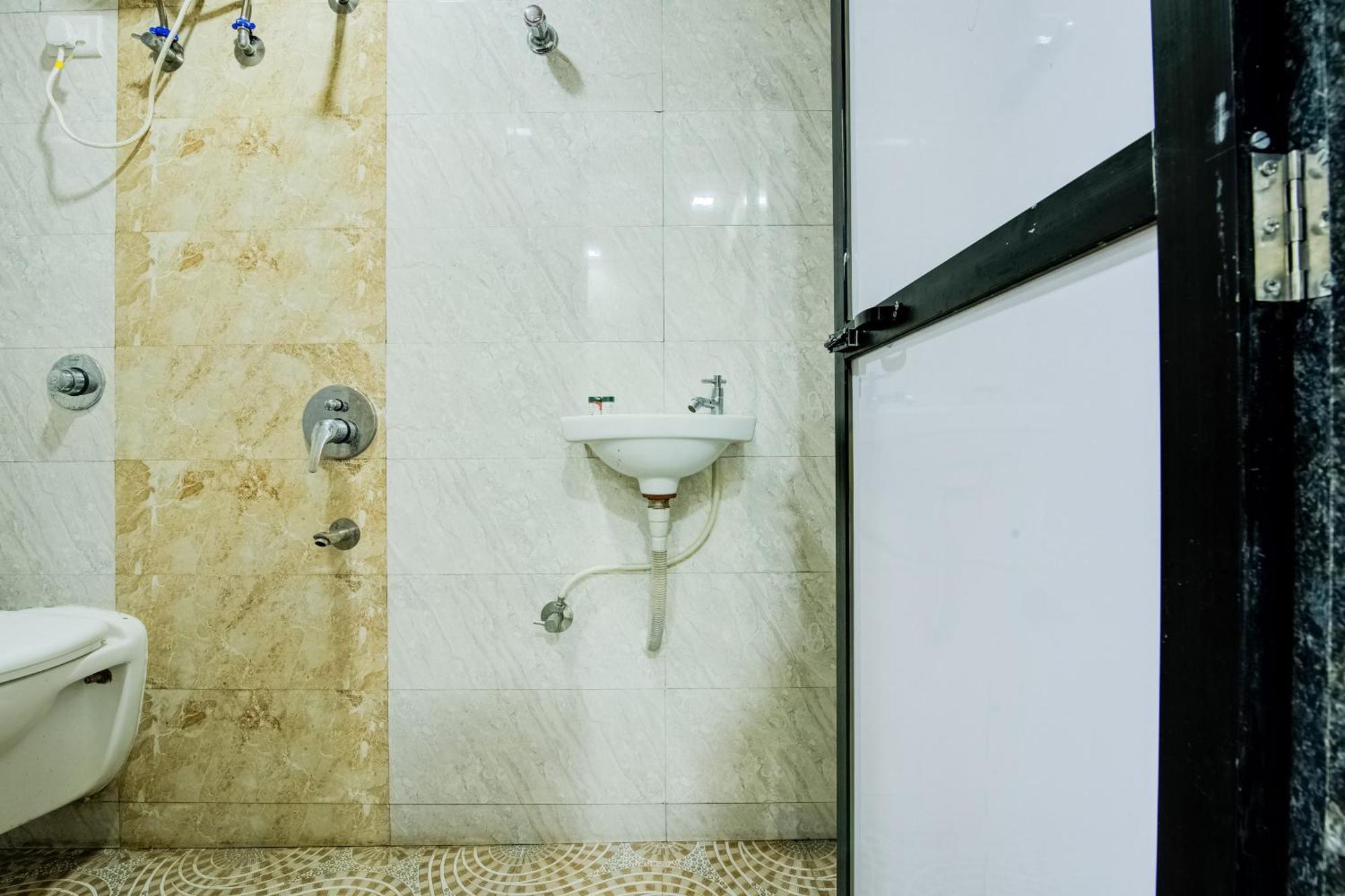 Hotel O Kunal Palace Navi Mumbai Luaran gambar